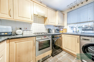 Photo 11- click for photo gallery